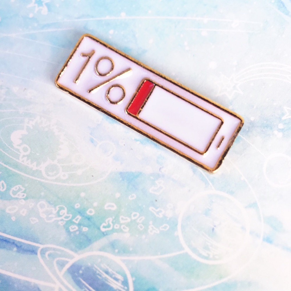 ✨ Low Battery Pin ✨ - Picture 4 of 5